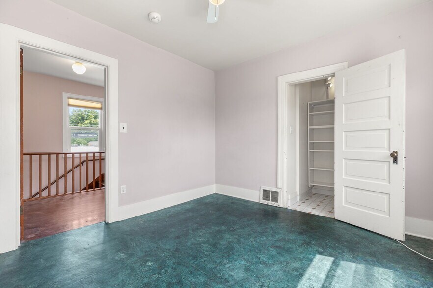 More Photos Of 1516 SE 43rd Ave, Portland Medical For Sale
