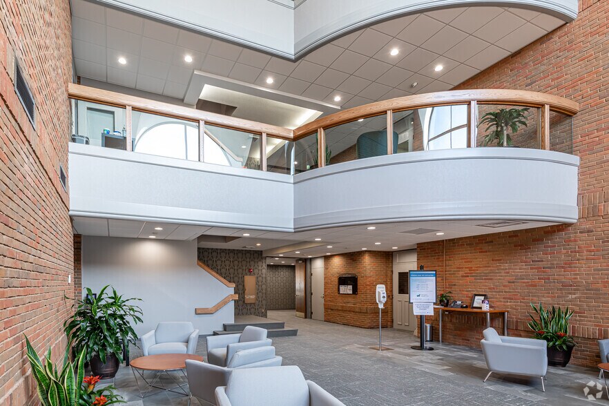 More Photos Of 22 Waterville Rd, Avon Medical For Sale