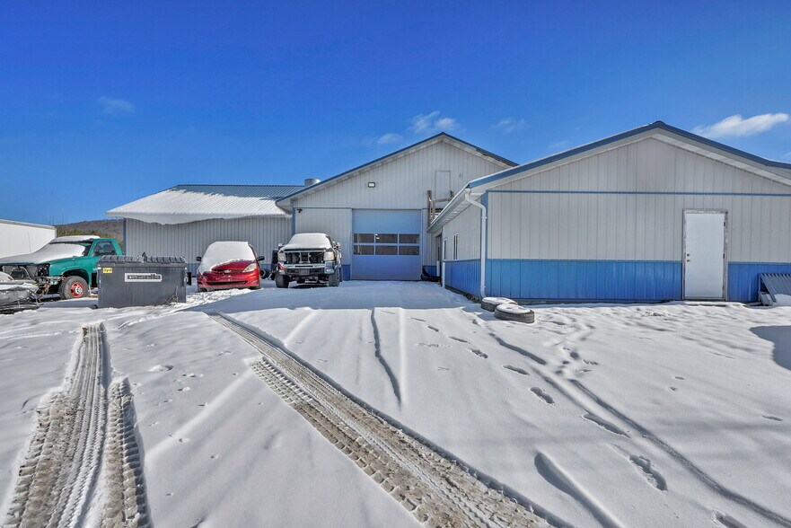 More Photos Of 5220 Maple Ln, Cuba Auto Repair For Sale