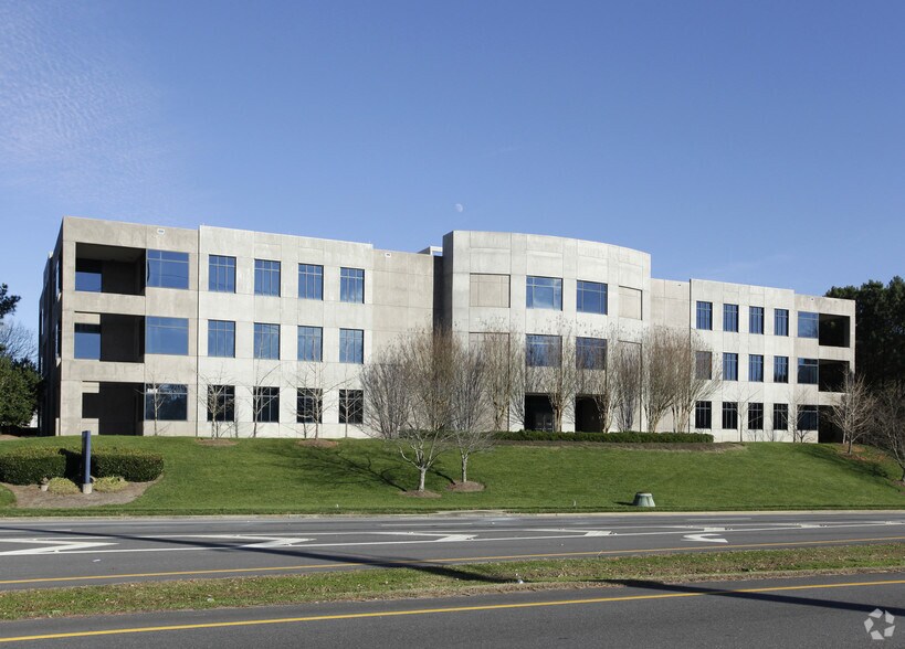 More Photos Of 5955 State Bridge Rd, Johns Creek Coworking Space