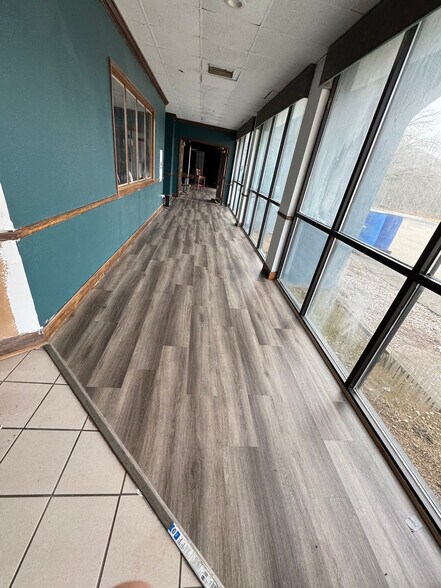 More Photos Of 551 Hwy 58 E, Norton Hotel For Lease