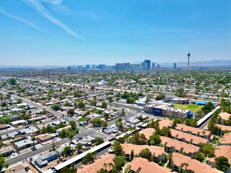 More Photos Of 1250 Burnham Ave, Las Vegas Loft Creative Space For Sale