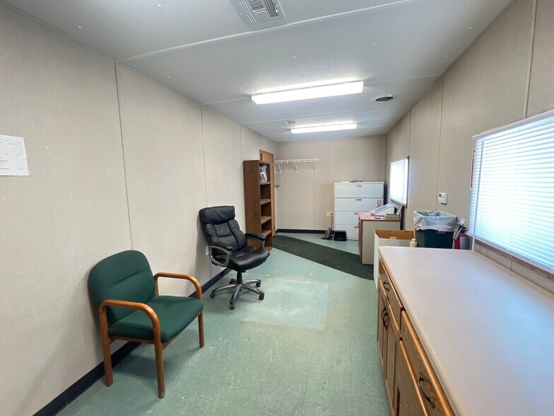 More Photos Of 629 Spruce Street, Sault Sainte Marie Industrial For Sale