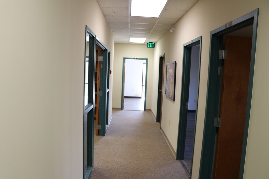 More Photos Of 320 Research Dr, Athens Loft Creative Space For Lease
