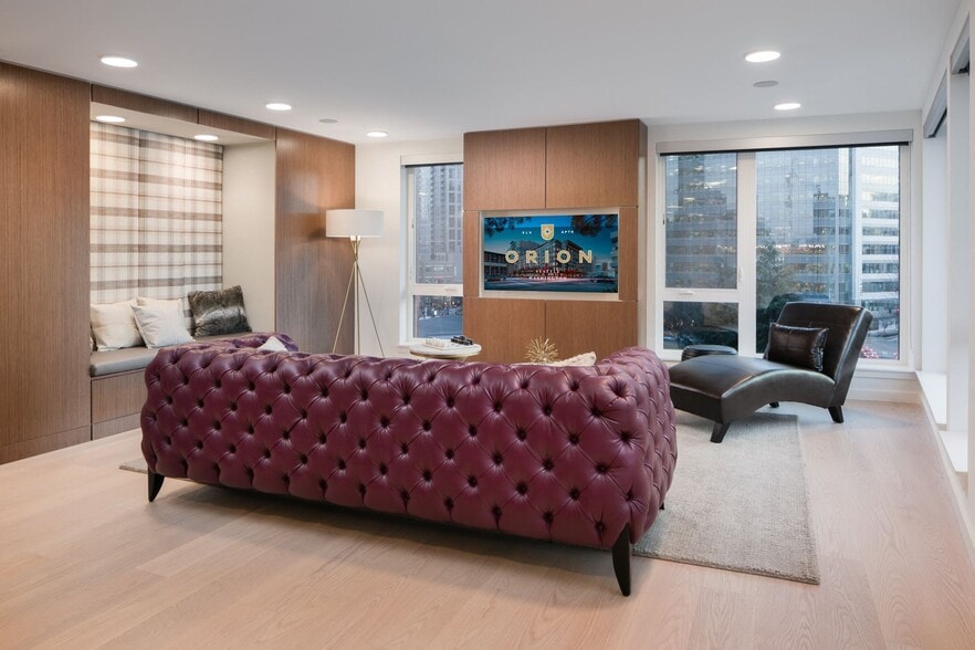 More Photos Of 910 John St, Seattle Apartments For Lease