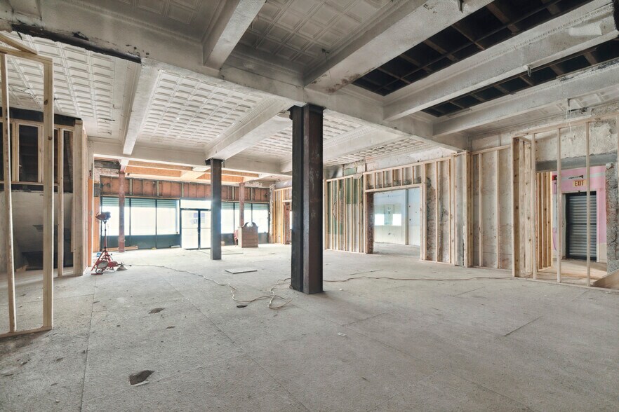 More Photos Of 800-804 W Girard Ave, Philadelphia Storefront Retail Office For Sale