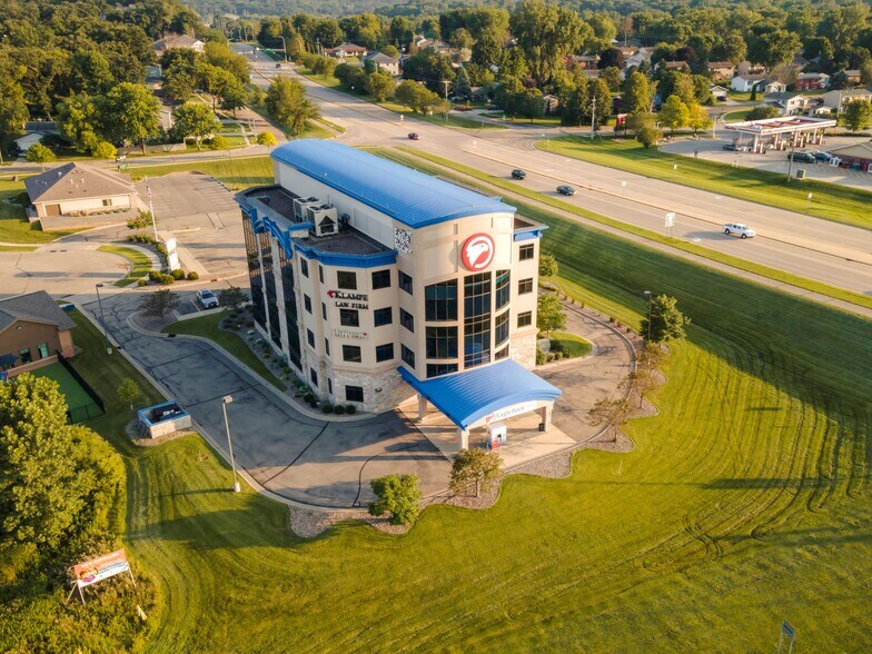 More Photos Of 975 34th Ave NW, Rochester Office For Lease