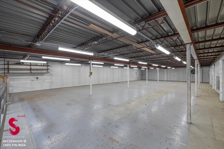 More Photos Of 4113 W Yellowstone Hwy, Casper Flex For Sale