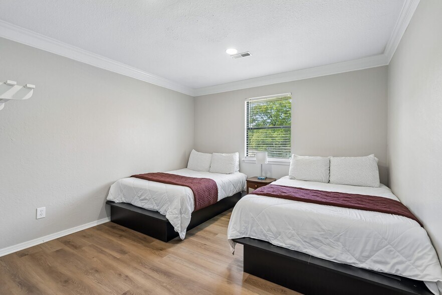 More Photos Of 8848 Soldier Creek Rd, Kingston Hotel For Sale
