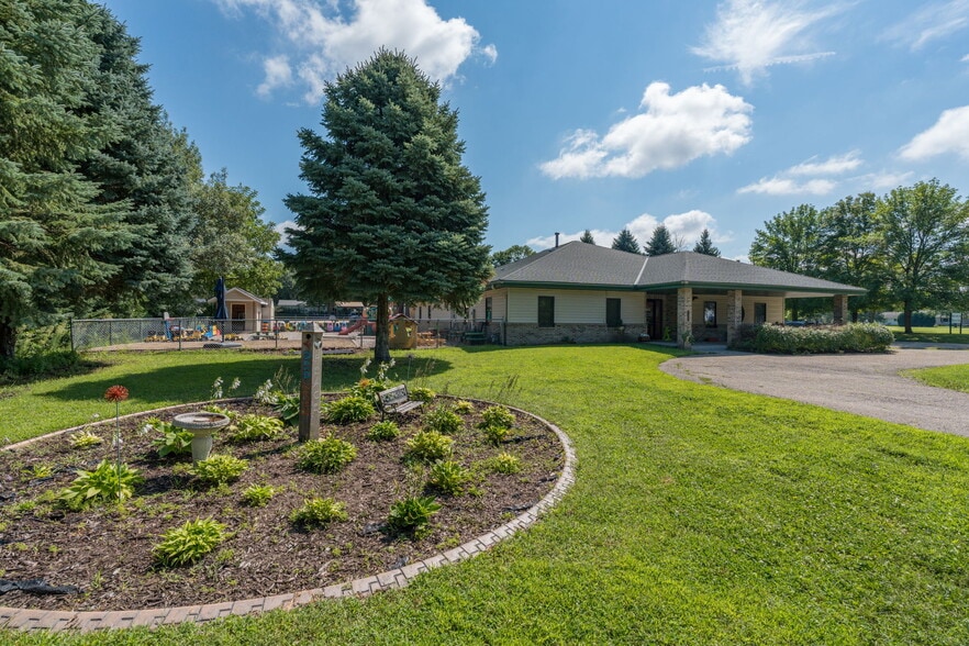 More Photos Of 1500 Edgewood Blvd, North Mankato Schools For Sale