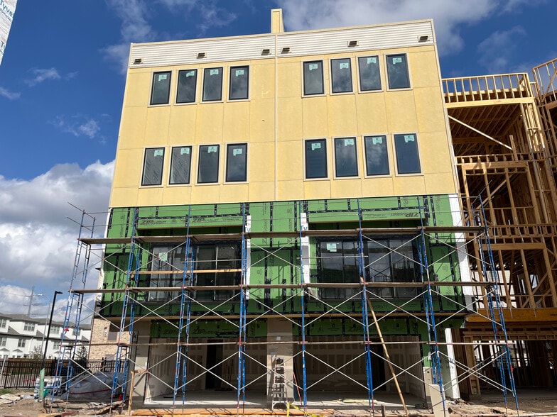 More Photos Of 5821 Winsome Ln, Houston Apartments For Sale