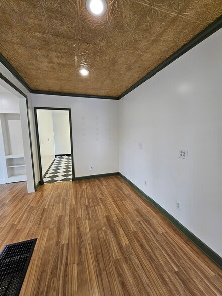 More Photos Of 3653 Murdoch Ave, Parkersburg General Retail For Sale