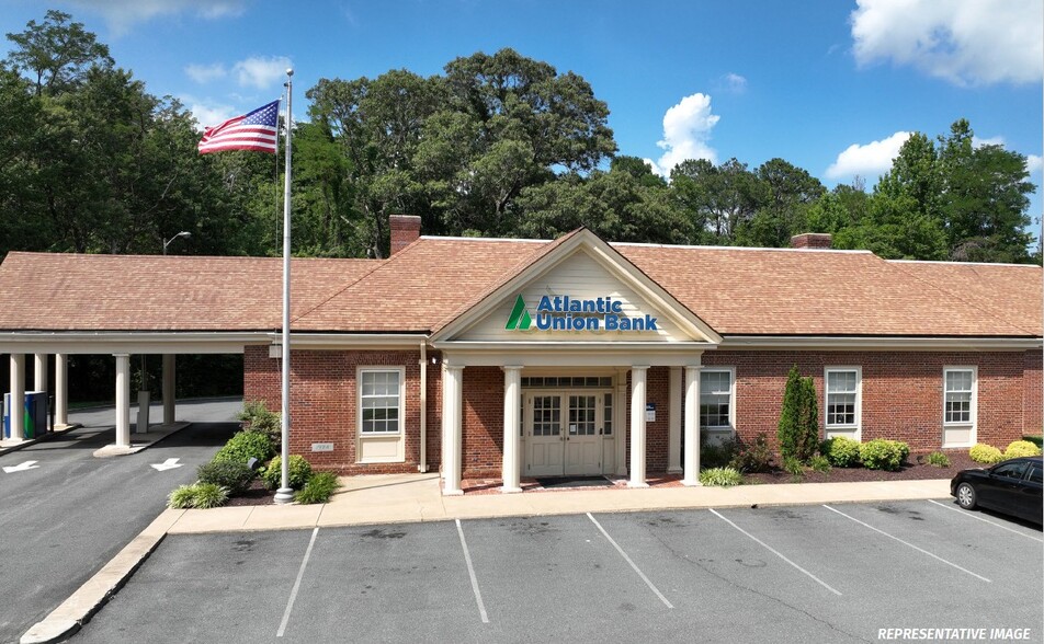 Primary Photo Of 22468 Lankford Hwy, Cape Charles Bank For Sale