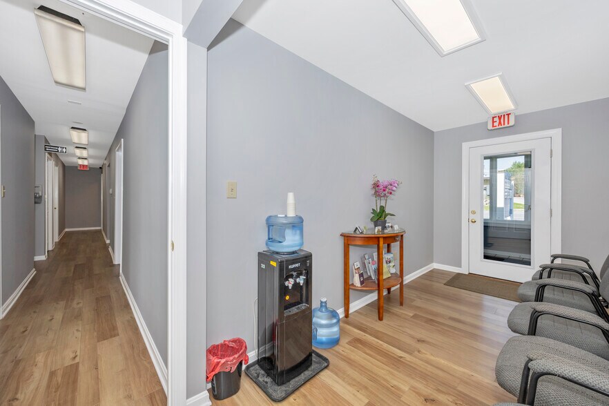 More Photos Of 286 Montevue Ln, Frederick Medical For Lease