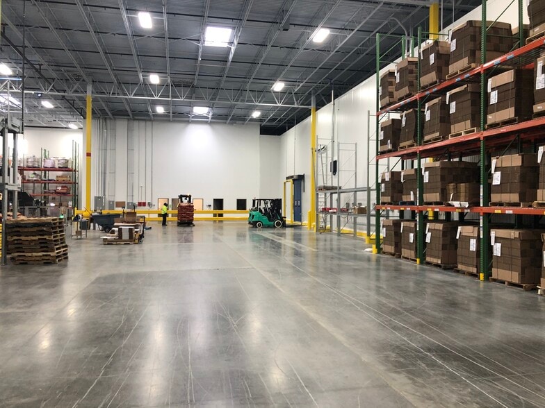 More Photos Of 3800 Naturally Fresh Blvd, College Park Refrigeration Cold Storage For Lease