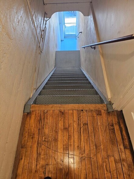 More Photos Of 6623 San Fernando Rd, Glendale Storefront Retail Office For Sale