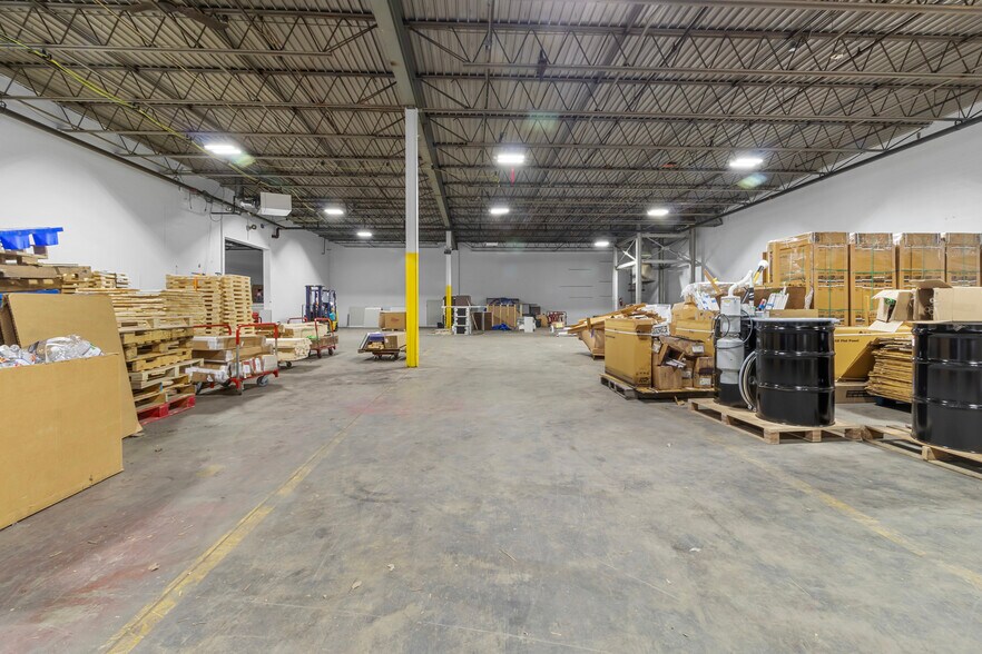 More Photos Of 2051 Sherbrook Ave, Indianapolis Warehouse For Sale