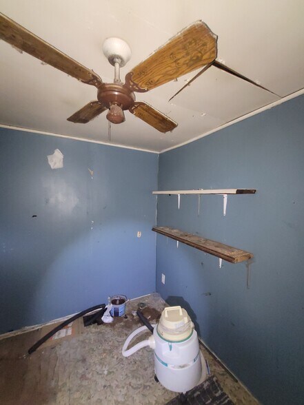 More Photos Of 1823 W 8th St, Muncie Multifamily For Sale