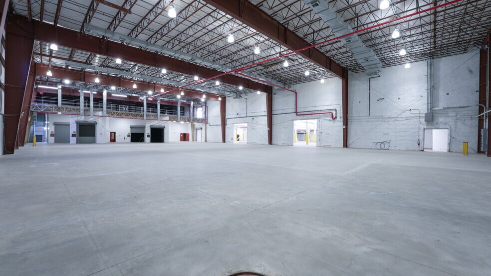 More Photos Of 845 E 136th St, Bronx Warehouse For Sale