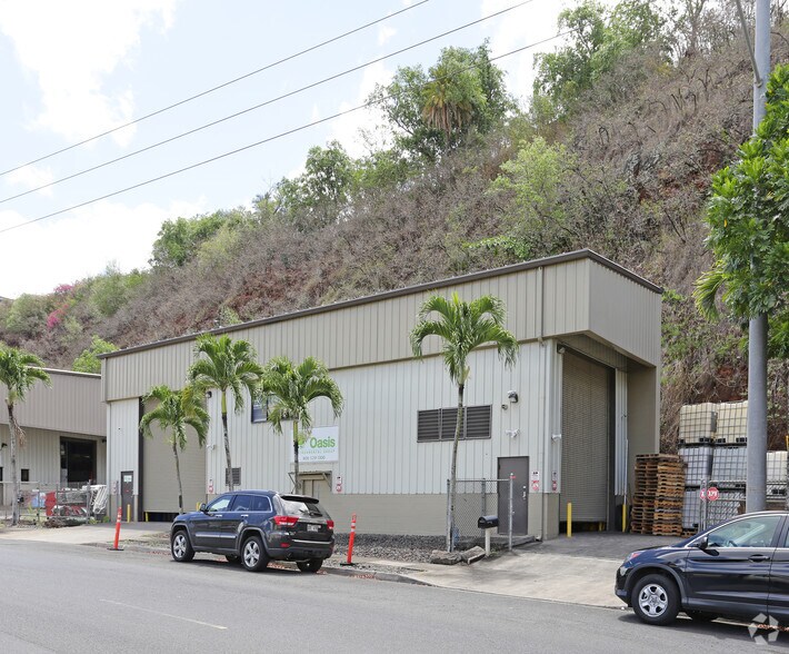 More Photos Of 96-1333 Waihona St, Pearl City Warehouse For Lease