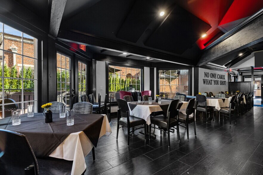 More Photos Of 38 Chinquapin Rd, Pinehurst Restaurant For Sale