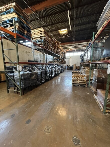 More Photos Of 4900 Frolich Ln, Hyattsville Warehouse For Lease