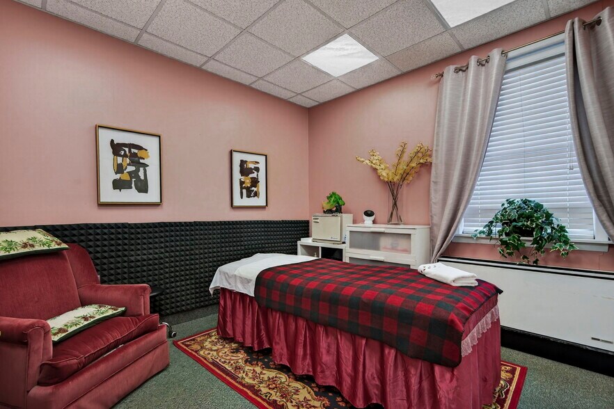 More Photos Of 451 Andover St, North Andover Medical For Sale