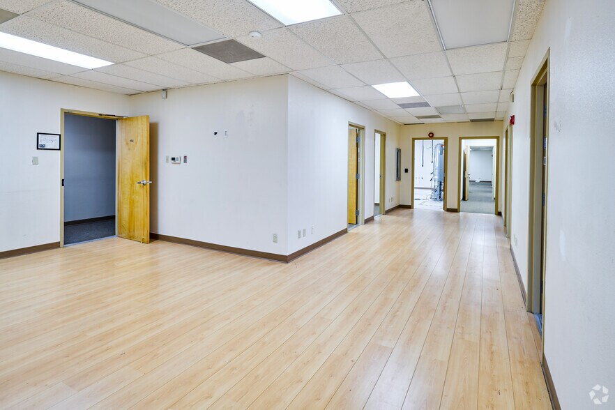 More Photos Of 4171 N Mesa St, El Paso Medical For Lease