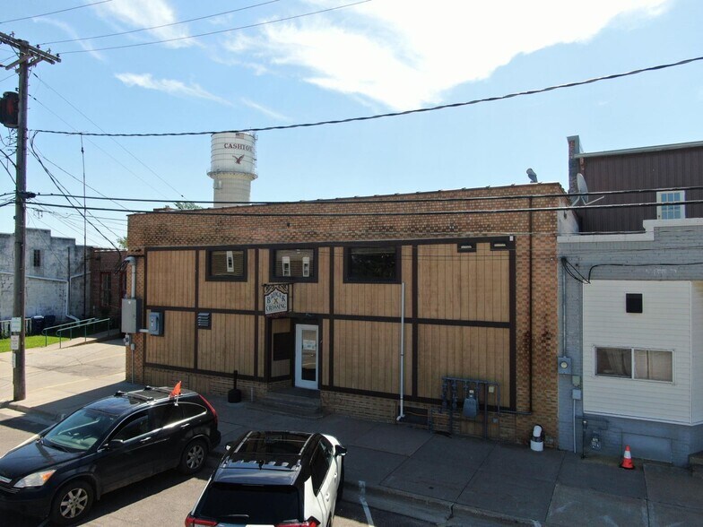 More Photos Of 909 Front St, Cashton Restaurant For Sale