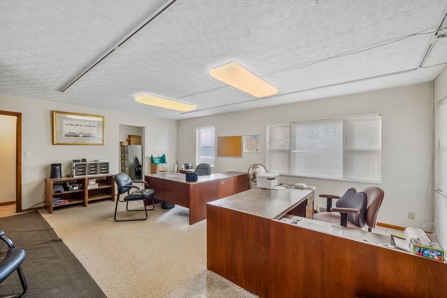 More Photos Of 6608 Taylor Rd, Blacklick Warehouse For Sale