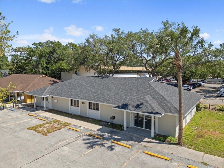 Primary Photo Of 12425 N Florida Ave, Tampa Medical For Sale