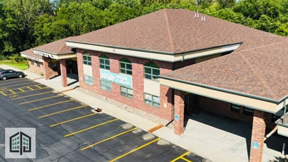 More Photos Of 3001 86th St, Urbandale Medical For Sale