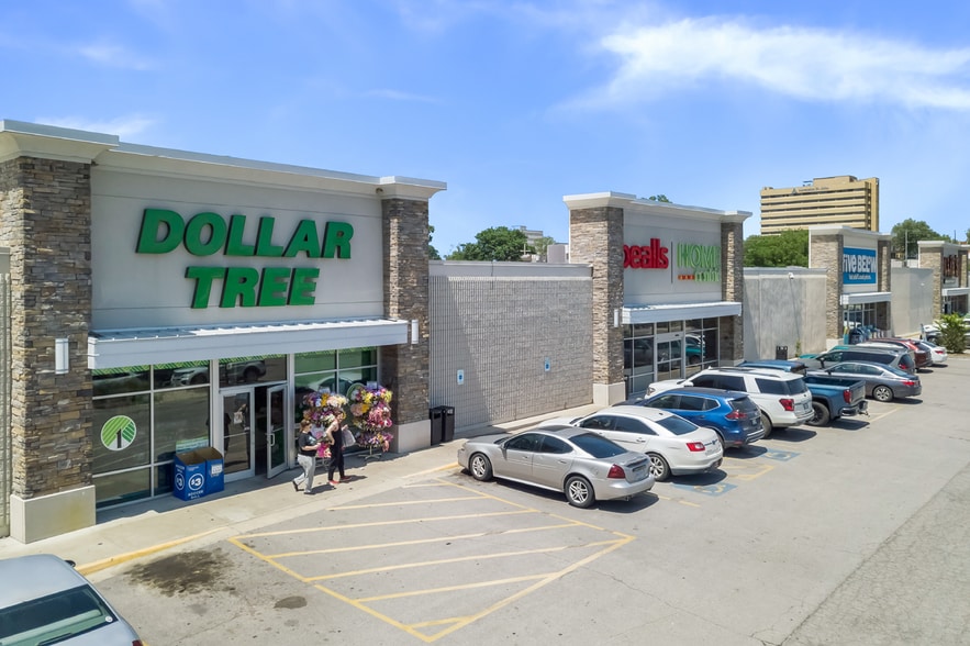 More Photos Of 501 SE Washington Blvd, Bartlesville Storefront For Sale
