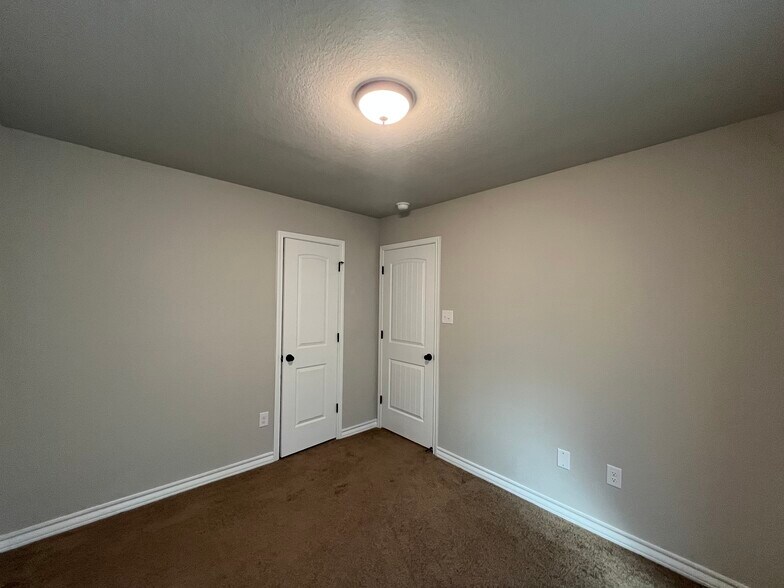 More Photos Of 6303 Luglio Ln, San Antonio Multifamily For Sale