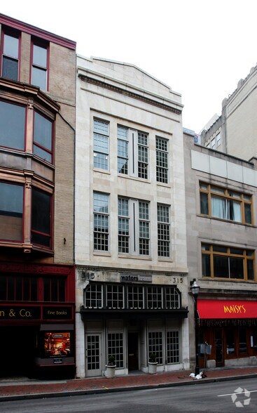 More Photos Of 315 N Charles St, Baltimore Office Residential For Sale