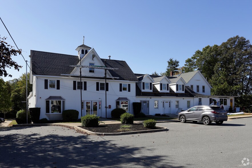 Primary Photo Of 77 State Rd, Dartmouth Office For Lease