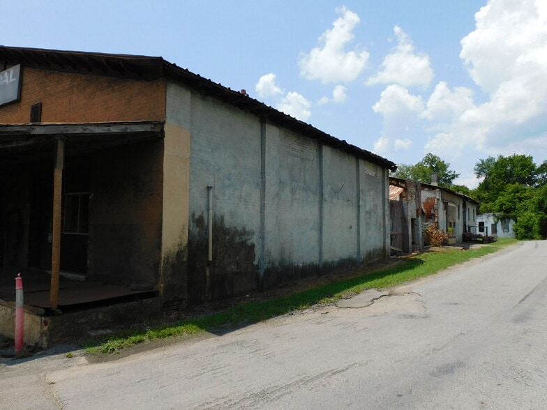 More Photos Of 530 Summit dr, South Boston Warehouse For Sale