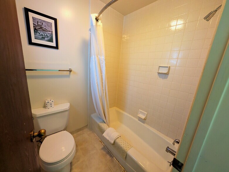 More Photos Of 145 N Main St, Manti Hotel For Sale