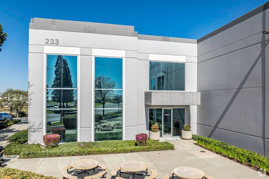 More Photos Of 233 Technology Way, Rocklin Light Distribution For Lease
