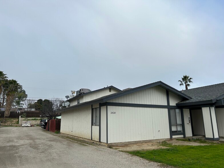 More Photos Of 2420 Eric Way, Bakersfield Multifamily For Sale