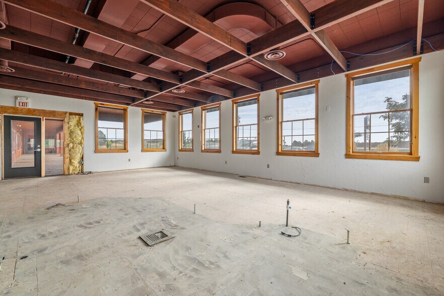 More Photos Of 5955 Mt Rushmore Rd, Rapid City Storefront Retail Office For Sale