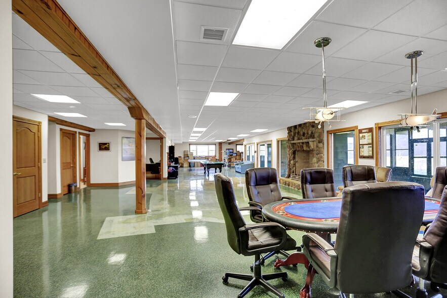 More Photos Of 600 Airport Dr, Mifflintown Flex For Sale