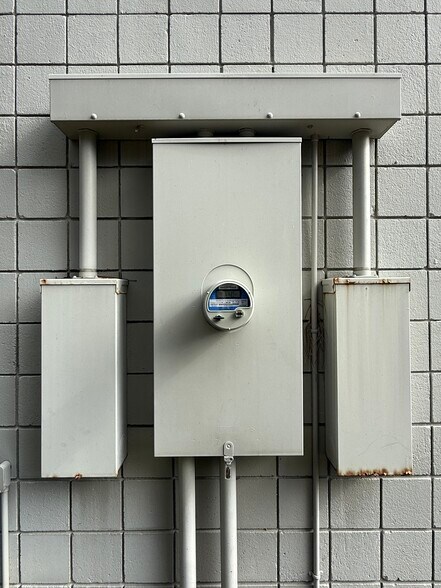 More Photos Of 701 Fentress Blvd, Daytona Beach Distribution For Lease