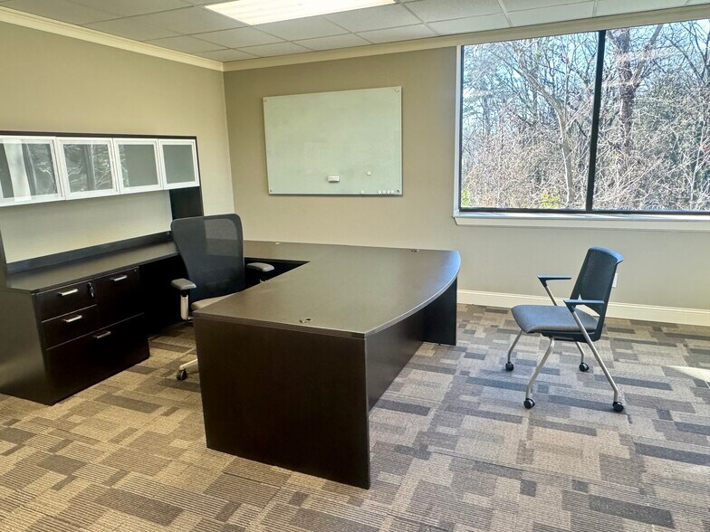 More Photos Of 6021 Wilkinson Blvd, Belmont Office Residential For Lease