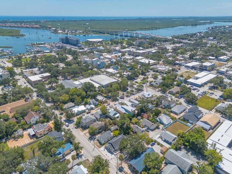 More Photos Of 306 Washington St, New Smyrna Beach Medical For Sale