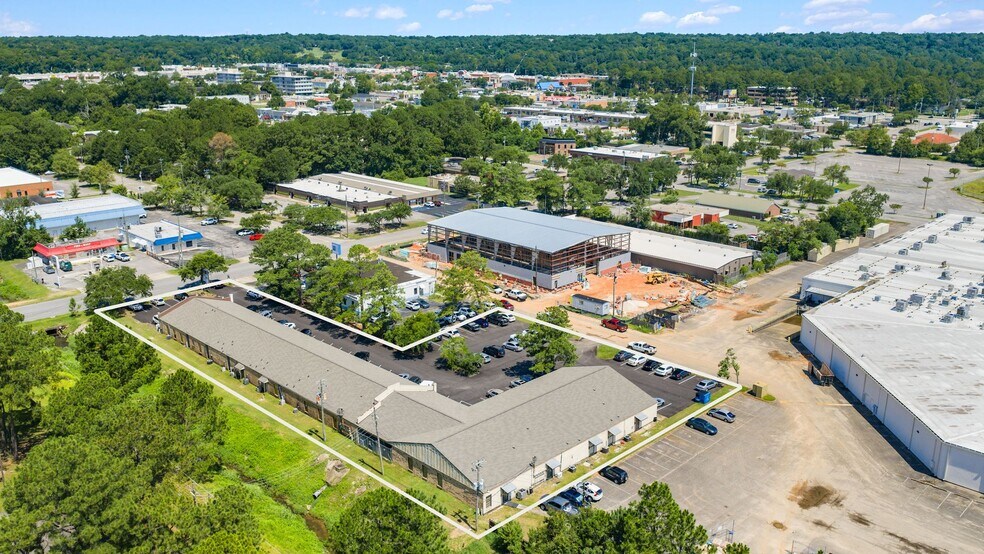 More Photos Of 857 Downtowner Blvd, Mobile Office For Sale