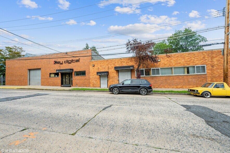 Primary Photo Of 521 E 3rd St, Mount Vernon Manufacturing For Lease