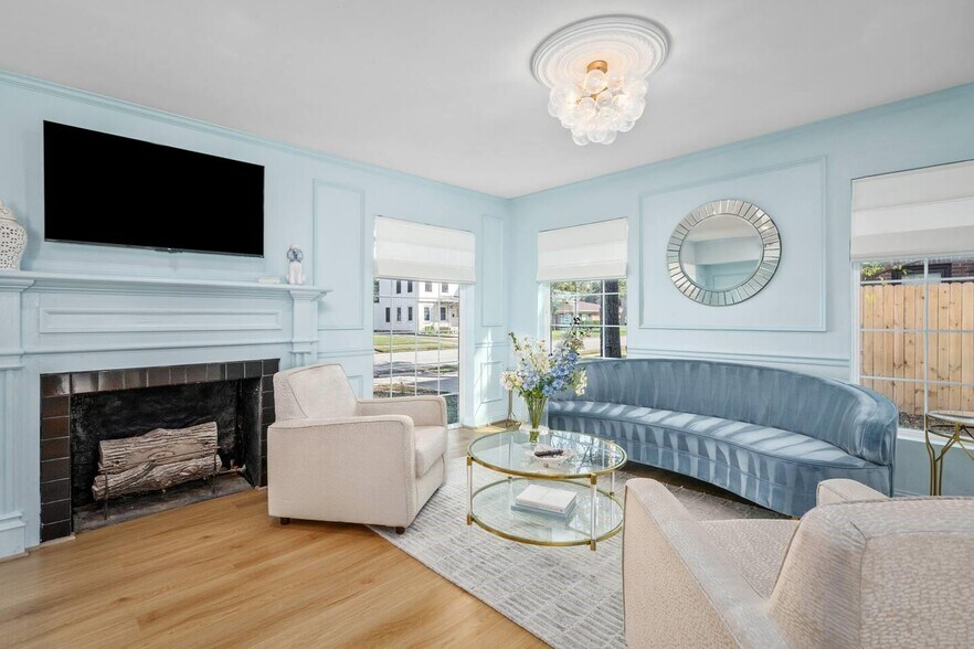 More Photos Of , Houston Multifamily For Sale