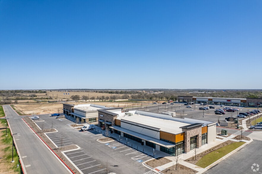 More Photos Of 19348 Ronald W Reagan Blvd, Georgetown Freestanding For Lease