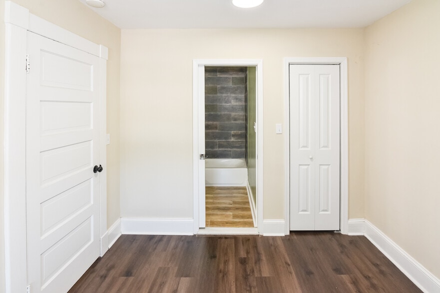 More Photos Of 104 Maple Ave, Chestertown Apartments For Sale